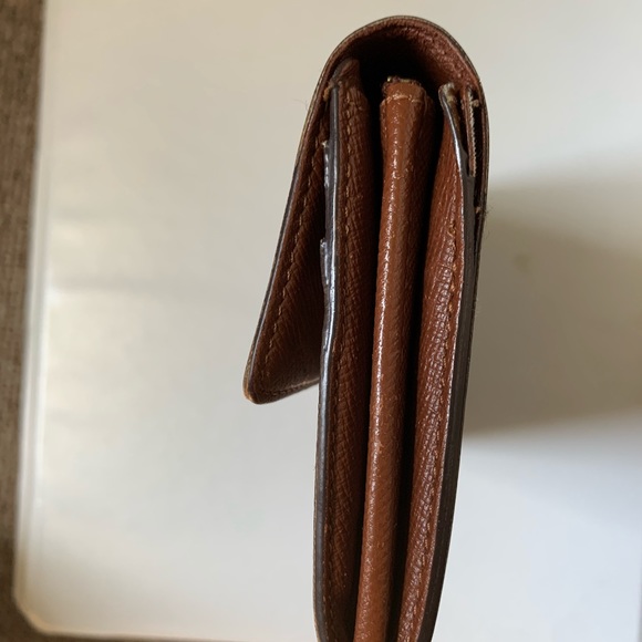 Authentic Louis Vuitton Sarah Wallet - Picture 2 of 5
